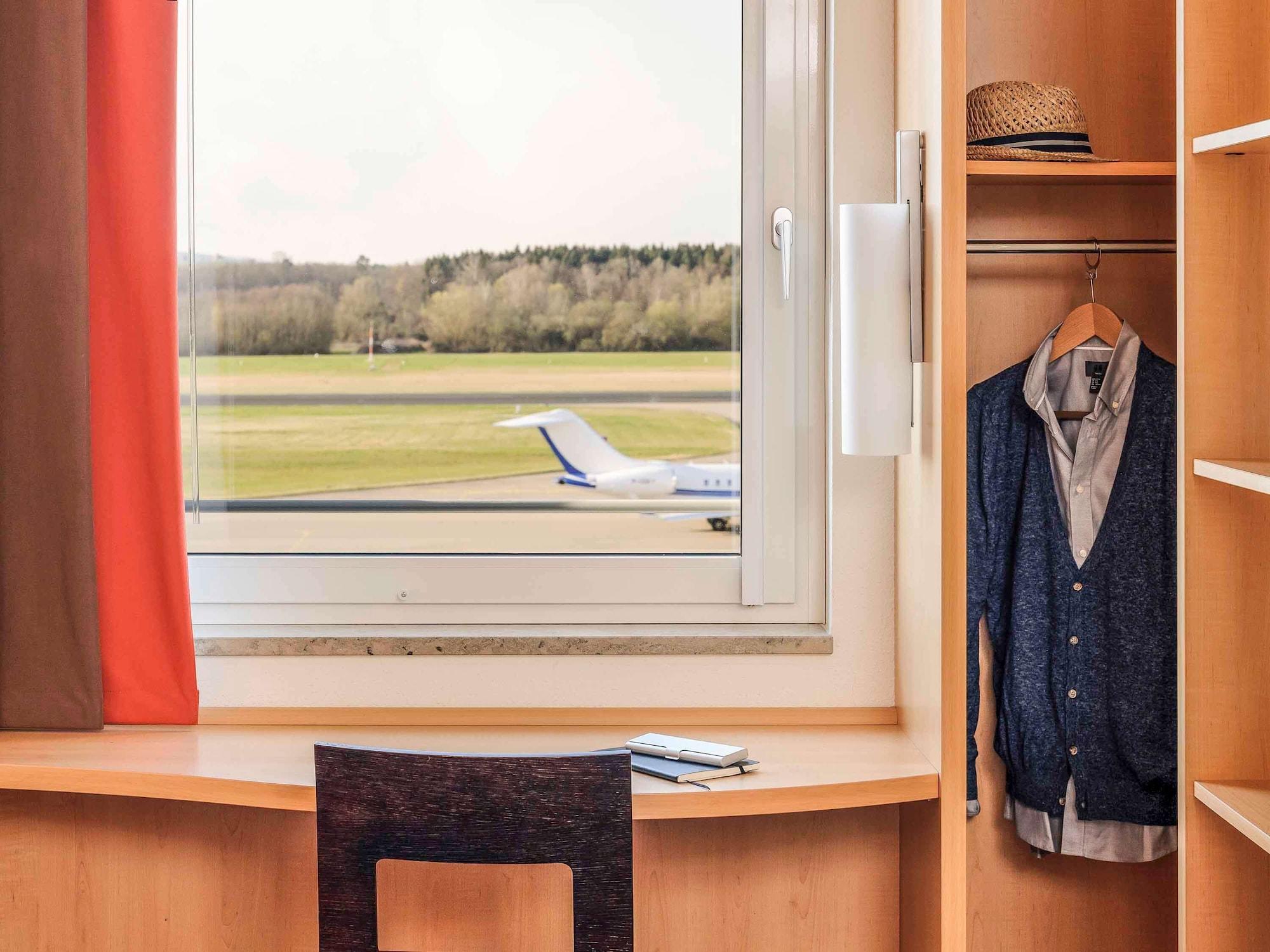 Ibis Hotel Friedrichshafen Airport Messe Dış mekan fotoğraf